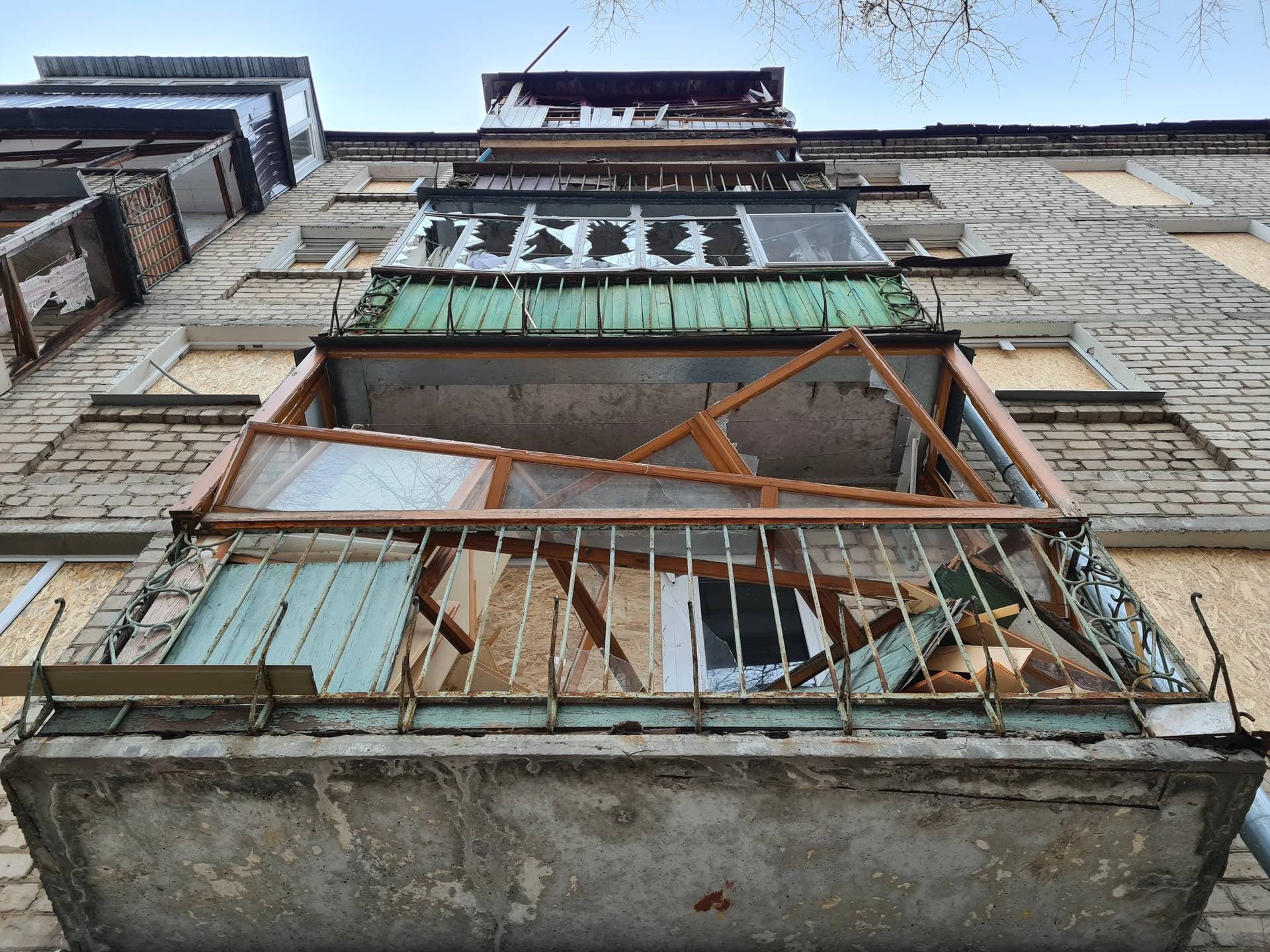 Ukrainians in Kharkiv dodge shards of glass and rush to survive when Russia intensifies shelling