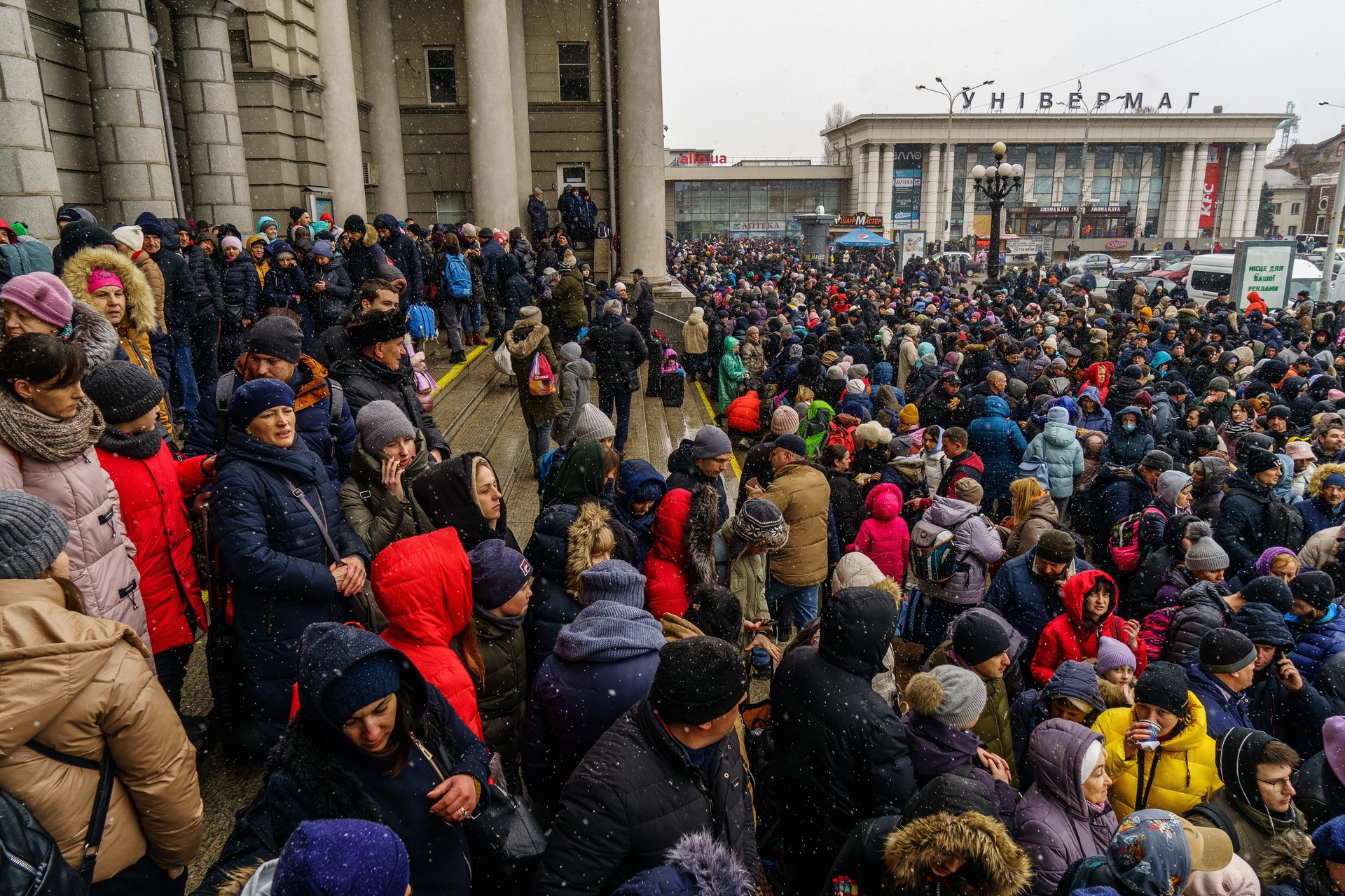 People try to get on an evacuation train at Dnipro station on March 5