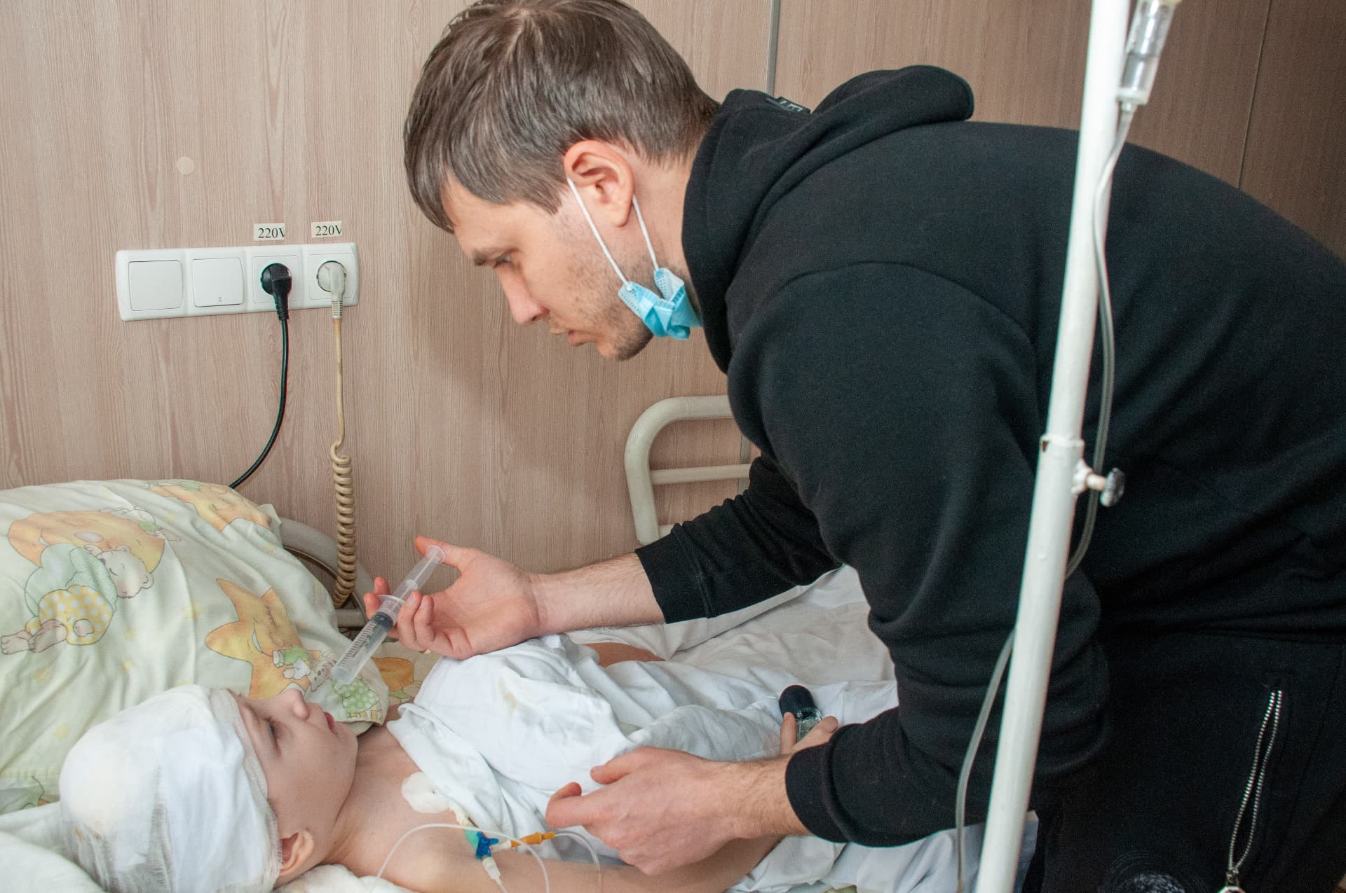 Seven-year-old boy Vova, injured in the shelling stay in the hospital in Kharkiv