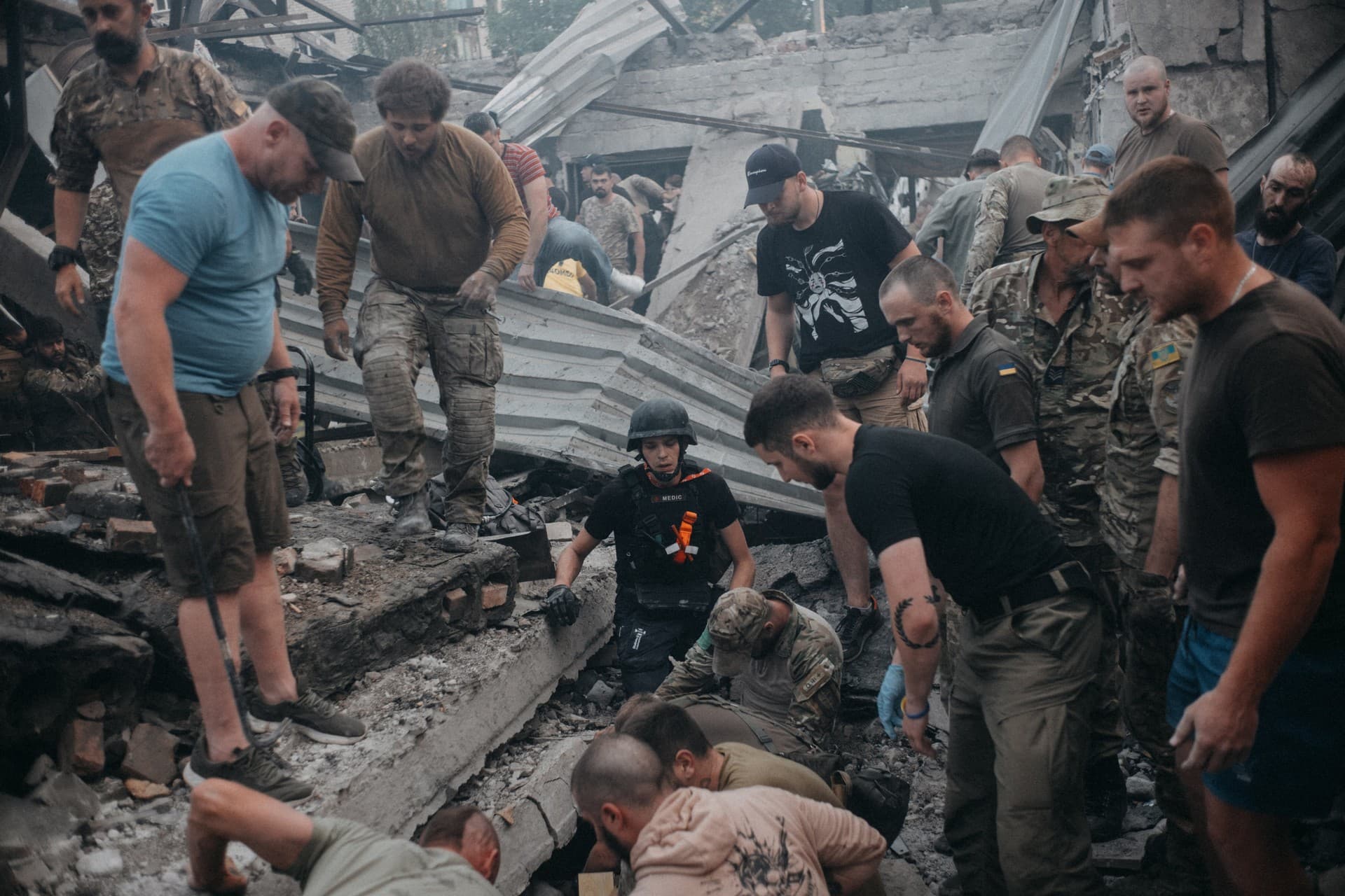 Rescuers worked through the night to search for survivors of the Ria Lounge Bar missile strike in Kramatorsk