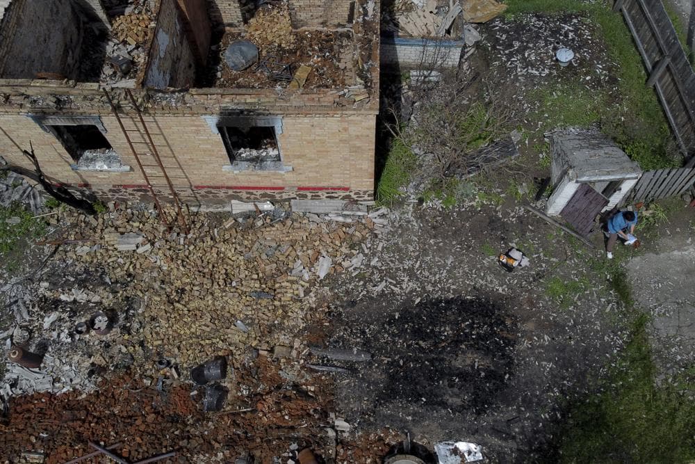 The home of Eduard Zelenskyy and Nila Zelinska destroyed by attacks in Potashnya