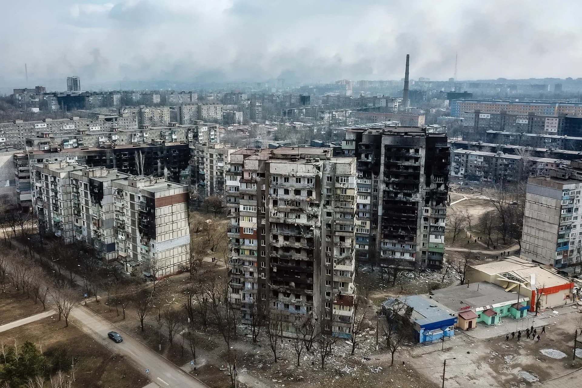 Burned-out residential buildings on the corner of Shevchenko Boulevard and Kuprina Street in Mariupol