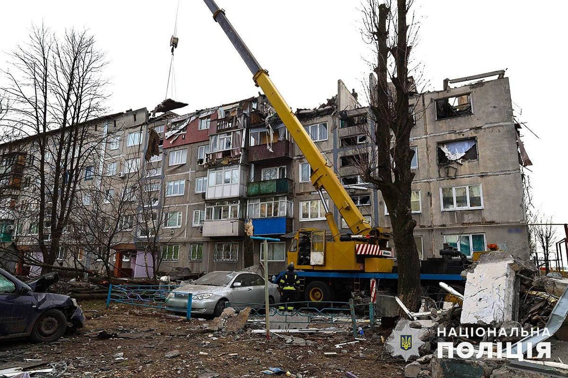 the consequences of the 'Grim-E1' bomb hitting a five-story building in Myrnograd