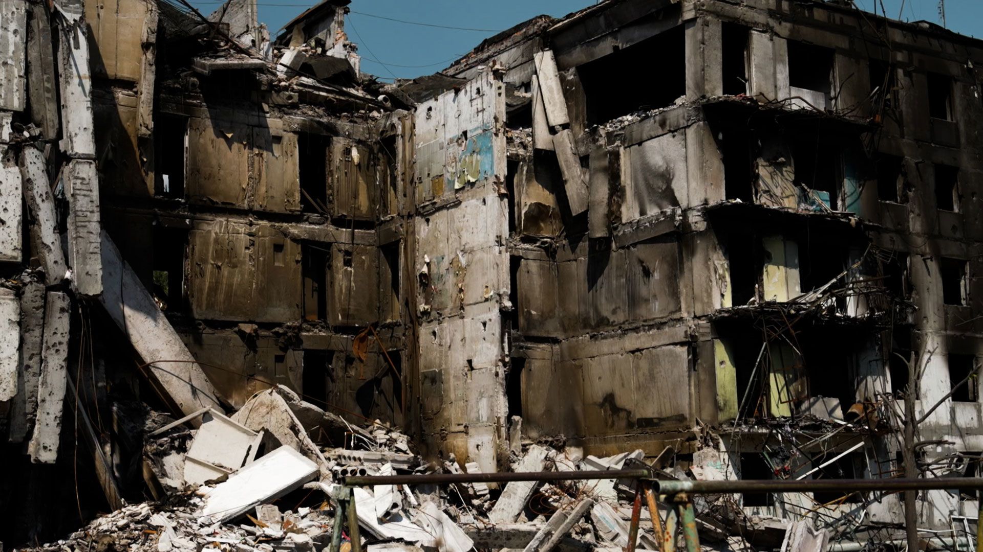 Destroyed buildings in the city of Orikhiv